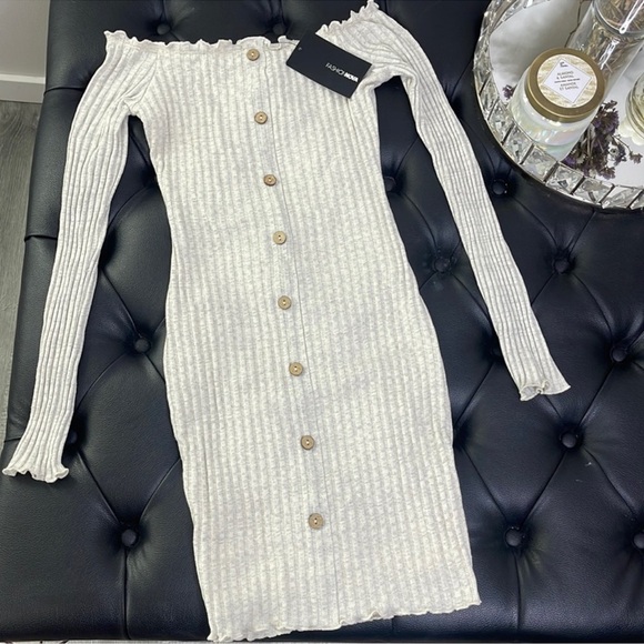 NWT Heathered Oatmeal Off Shoulder Dress - Picture 2 of 6
